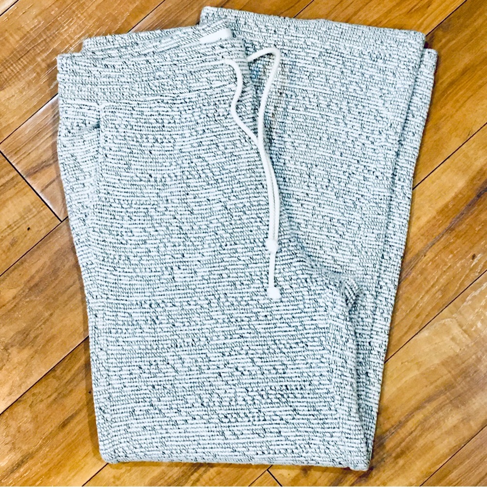 Lou & Grey athleisure lounge pants sweatpants grey gray white marled style large